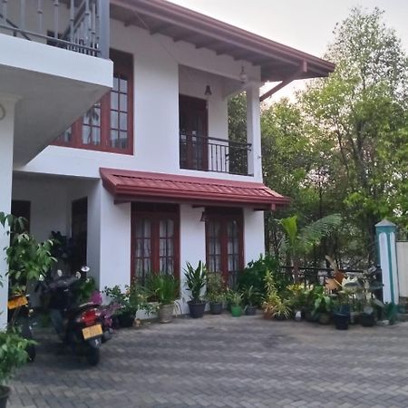 Sun Set Forest Villa 康提 外观 照片