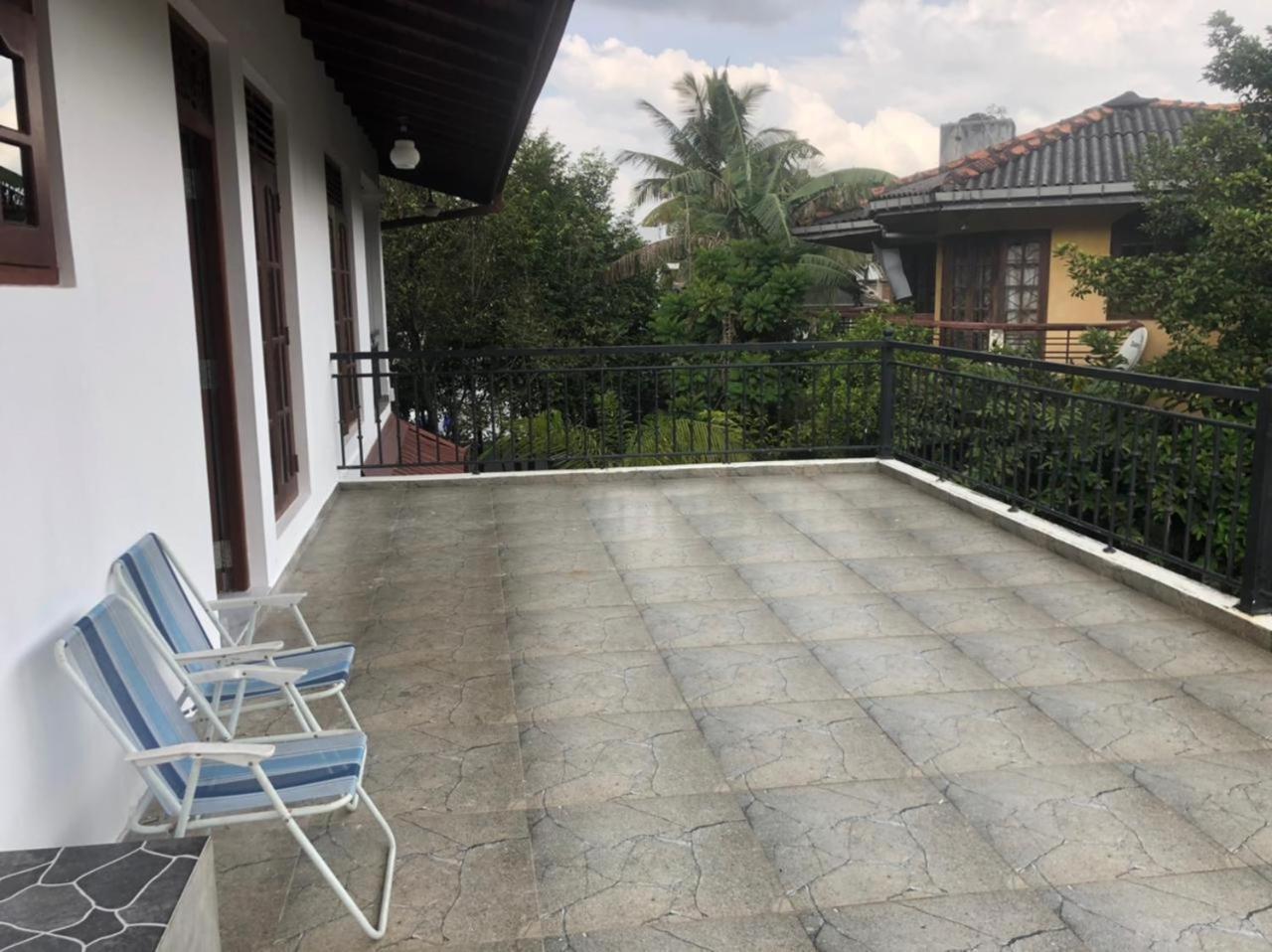 Sun Set Forest Villa 康提 外观 照片
